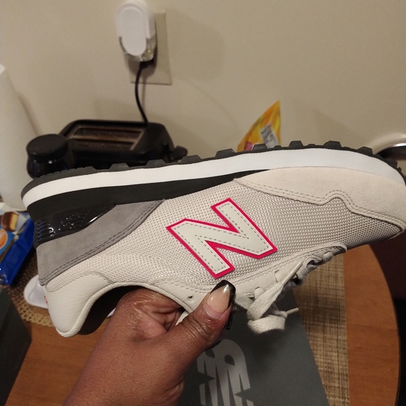New balance - Picture 5 of 5